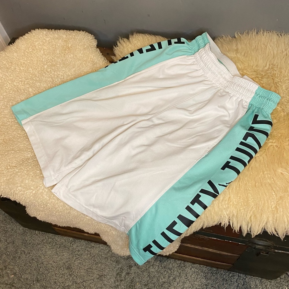 Boys Jordan shorts size small. Like new condition